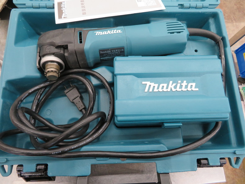 Makita - ☆美品☆makita マキタ 100V マルチツール TM3010CT 切断