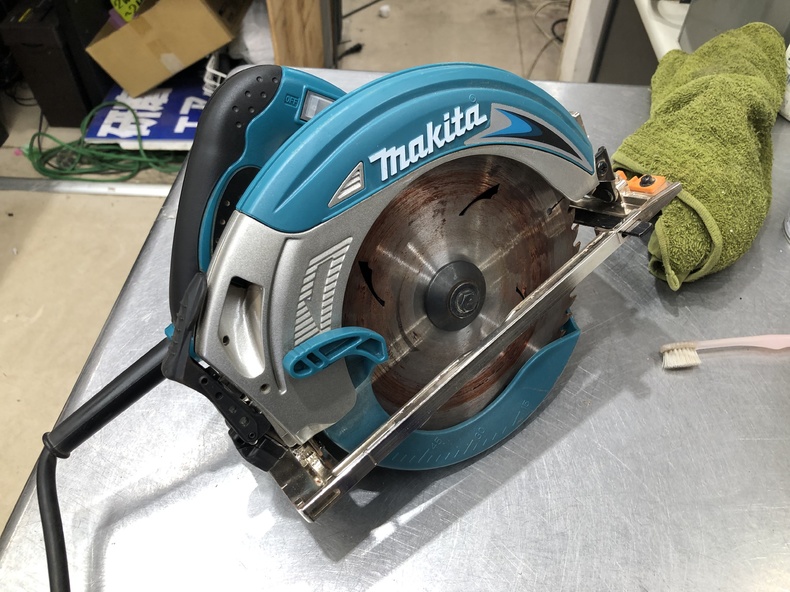 Makita - マキタ/makita丸ノコ5837BAの+oleiroalvesimoveis.com.br