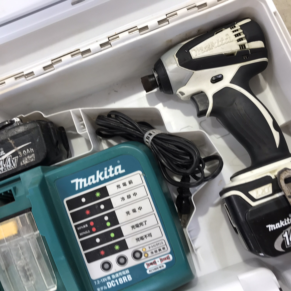 マキタ/makita コードレスインパクトドライバー TD134DX2W】海老名市の